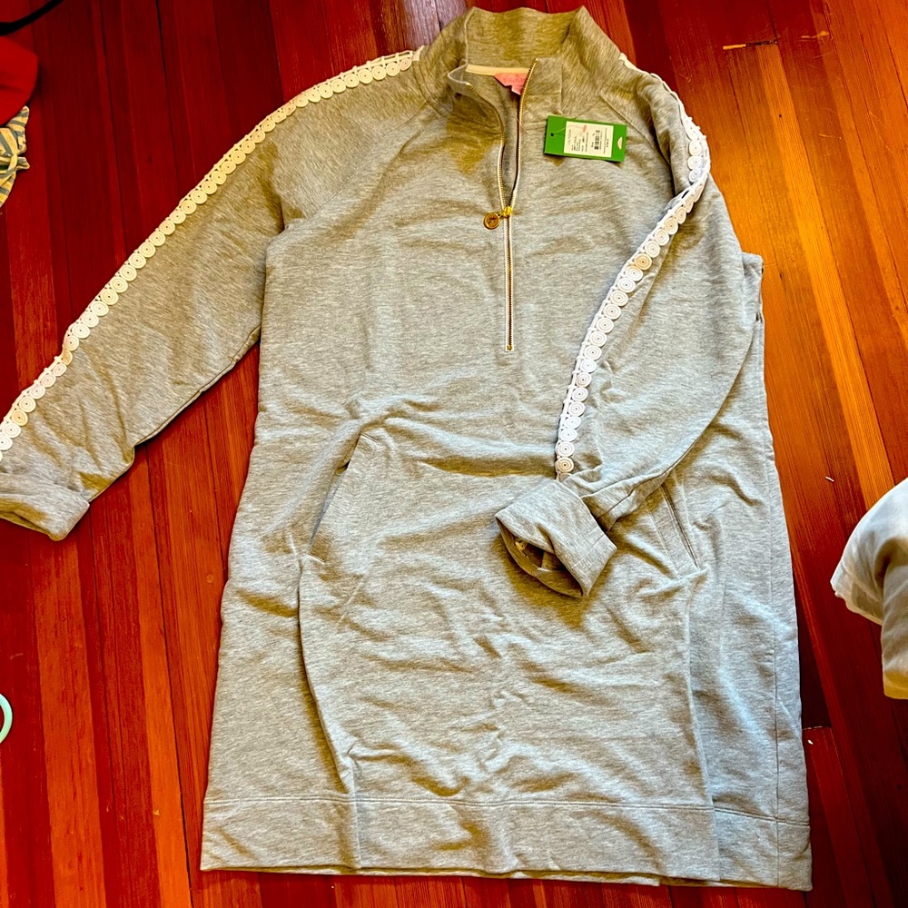 Sweatshirt dress!